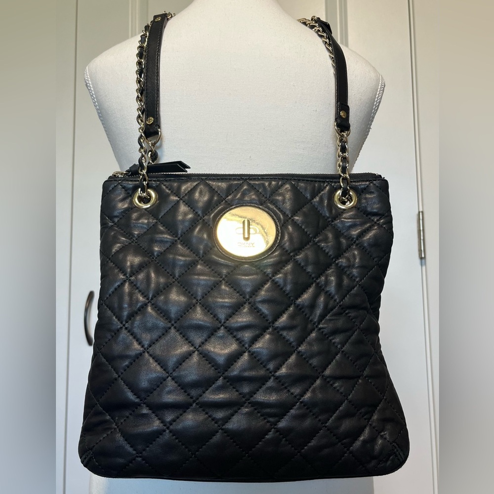DKNY Black Quilted Leather Gold Hardware Shoulder/Crossbody Bag top zip pockets￼